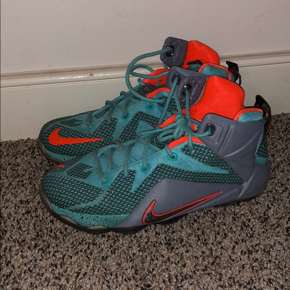 Lebron 11’s